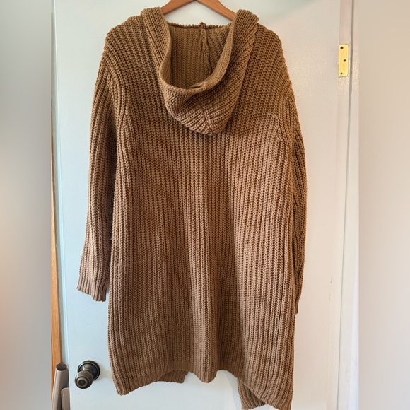 Carly Jean Chunky Knit Long Cardigan with Hood - Size L - Picture 2 of 4